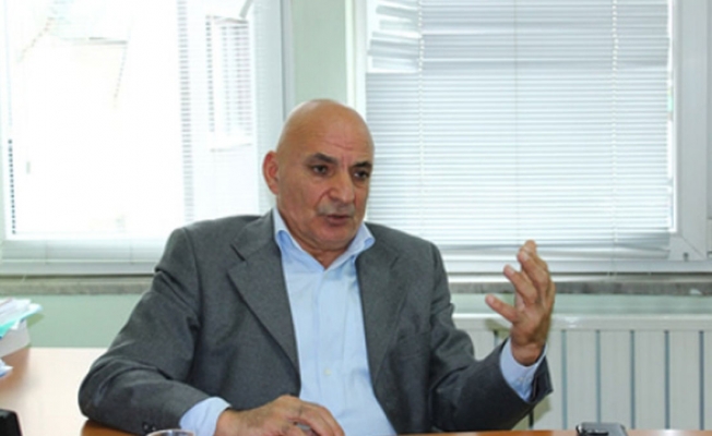 Mustafa Sönmez'in gözaltına alınmasına sosyal medyadan sert tepki