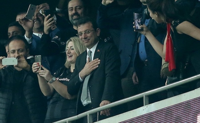 İmamoğlu, 'Maça gelmesin' diyen Nagihan Alçı'yı aradı: Kulüpler tehdit edilmiş