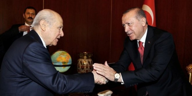 Fikri Sağlar: Böylesine büyük paranın kaybolması Cumhur İttifakı'nın sonu olacak