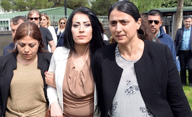 'Çocuklar ölmesin' diyen Ayşe Öğretmen tutuklandı