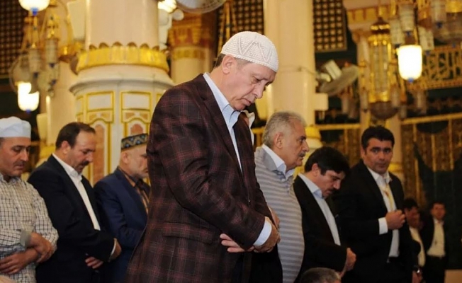 Yandaş yazar AKP içindeki pislikleri bir bir ortaya döktü!