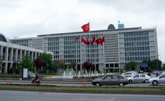 İmamoğlu’na karşı mahkemeye giden AKP'li bakın kim çıktı