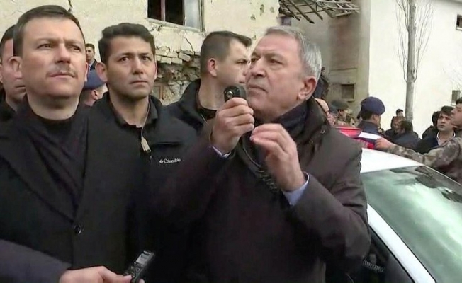 Hulusi Akar, saldırganlara 'değerli arkadaşlarım' diye seslendi