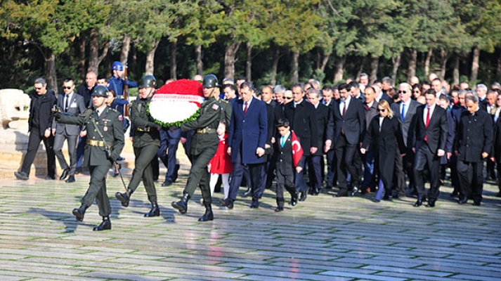 23 Nisan törenleri Anıtkabir’de başladı