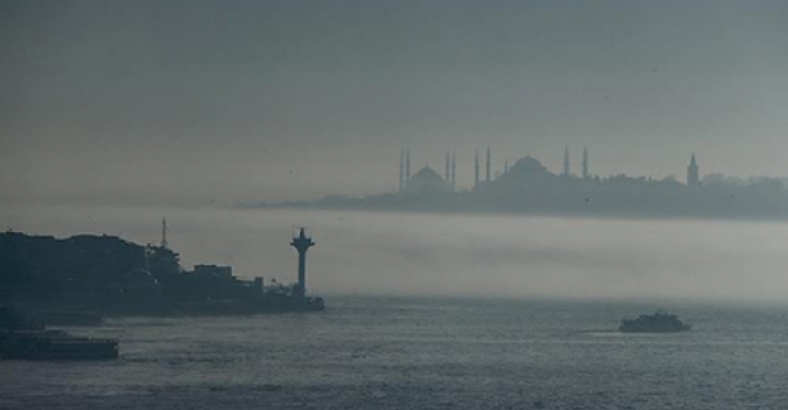 Boğaz gemi geçişlerine kapatıldı