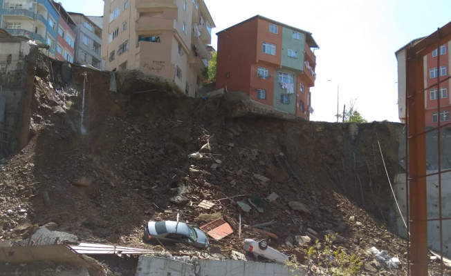 Bakanlıktan çöken binayla ilgili açıklama