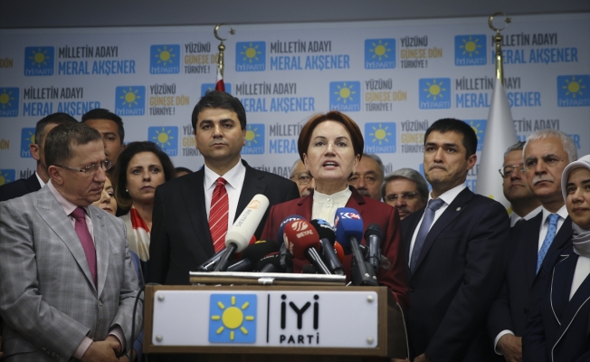 İYİ Parti İzmir'den Akşener'e olağanüstü kurultay çağrısı