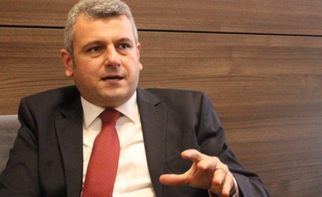Bu da aynı zihniyet! Yandaş yazar 'istismarı' değil, çocuğun sokakta oynamasını eleştirdi