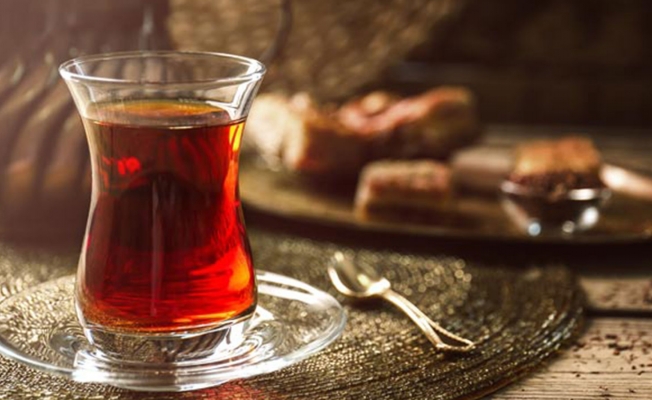 Canan Karatay: Çaya tereyağı koyun