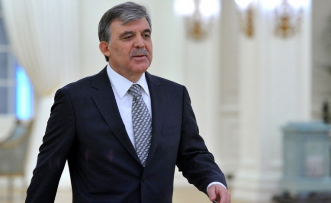 Gül’e Saray sansürü: Açıklamaları kaldırıldı