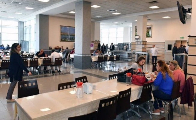 Yavaş'tan alkışlanacak hareket: Bürokrat ve çalışan ayrımı kaldırıldı