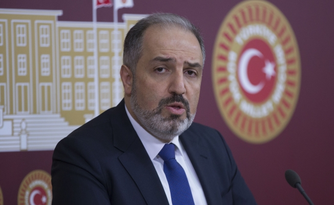 Yandaş yazar: AKP'li Yeneroğlu tüm siyasi kariyerini tehlikeye atarak feryat ediyor