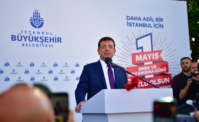 İBB avlusunda 1 Mayıs kutlaması