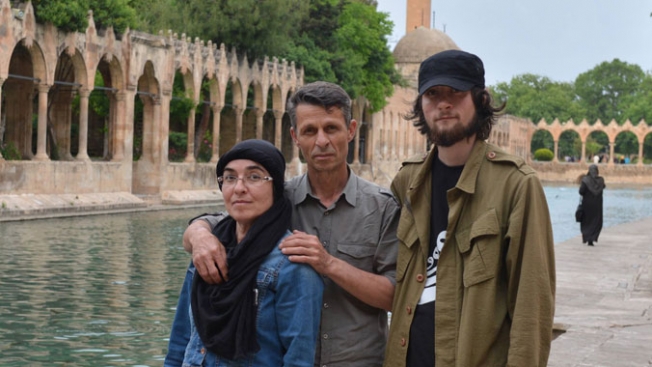 Alpaslan Cambaz: İçtiği şişeyi kırıp darbeci kovalamaya giden adamlar da vardı