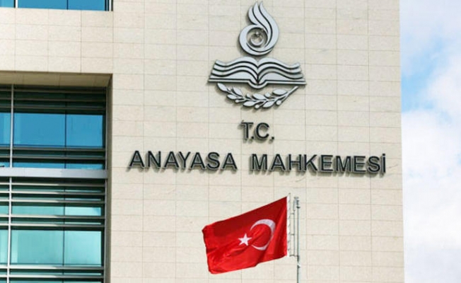 AYM’den tutuklu gazeteci Ahmet Altan kararı!
