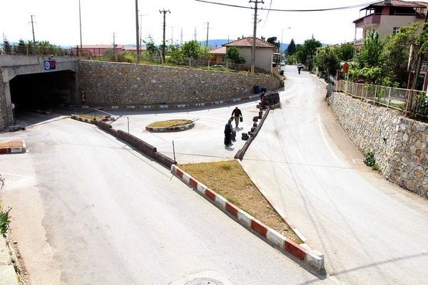 'Tapulu malım' diyerek alt geçidi kapattı
