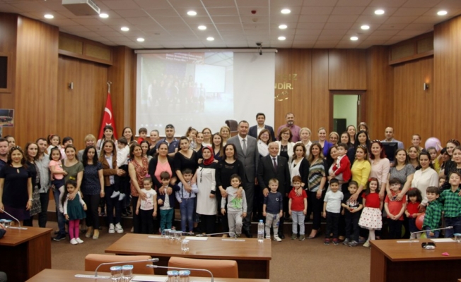 Kartallı anneler 'Annelikte Eğitim Programı' sertifikalarını aldı