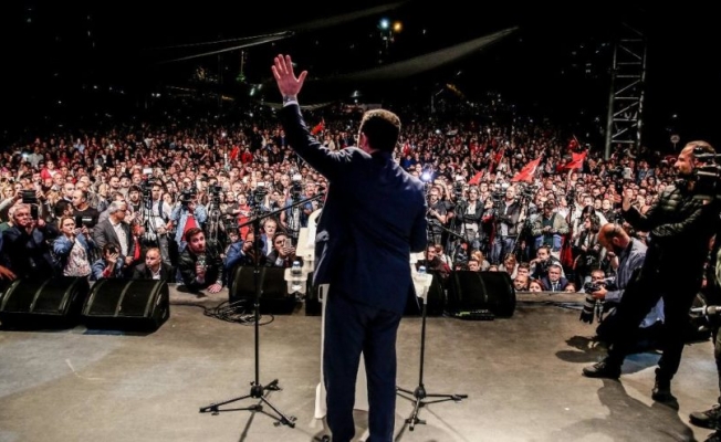 Dünya basını CHP'nin 'Düpedüz diktatörlük' söylemini haber başlıklarına taşıdı