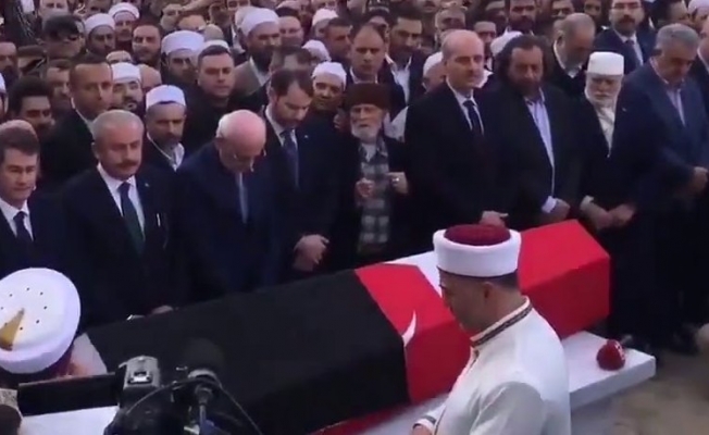 Kadir Mısıroğlu'nun tabutuna Türk bayrağı sarılmasına suç duyurusu