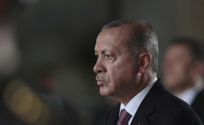The Guardian, AKP'lilere aktarılan milyonları yazdı