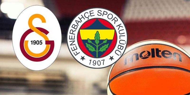 Fenerbahçe - Galatasaray maçında 'Hak,hukuk, adalet' sloganları