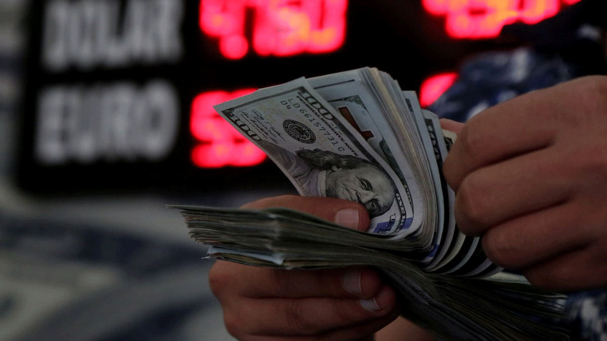 Türk kamu bankaları dün gece 1 milyar dolar sattı