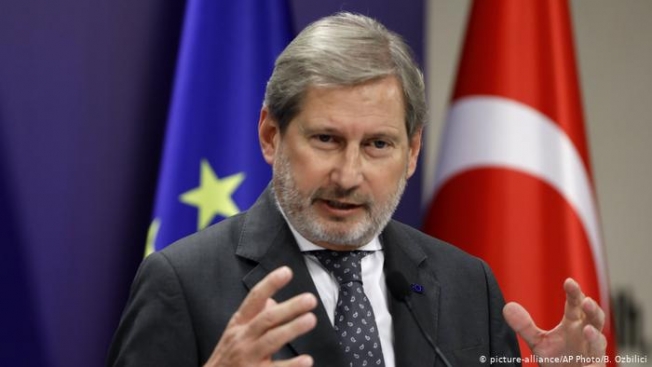 AB Komiseri Hahn: YSK’nın iptal gerekçeleri 'güldürü' gibi