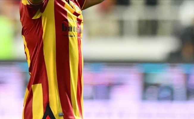 Ünlü futbolcuya suçlama: Beni hamile bırakıp kaçtı