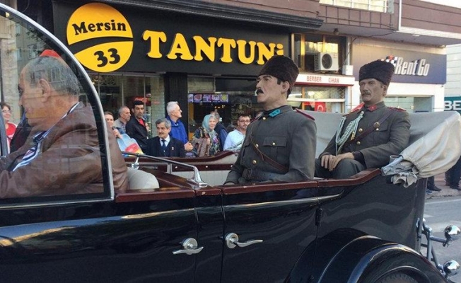 Atatürk 100 yıl sonra Samsun sokaklarında!
