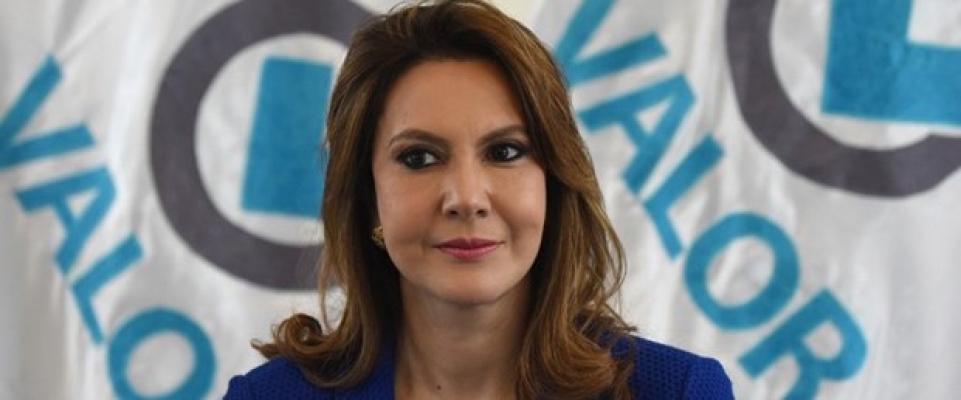Eski diktatörün kızına ret!