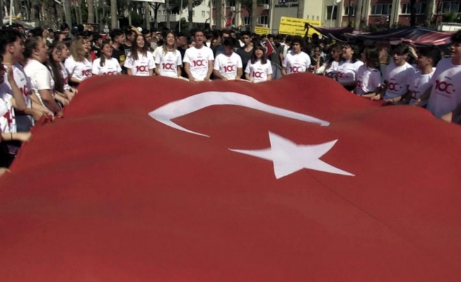 Marmaris'te 19 Mayıs kutlamasında İzmir Marşı yasağı