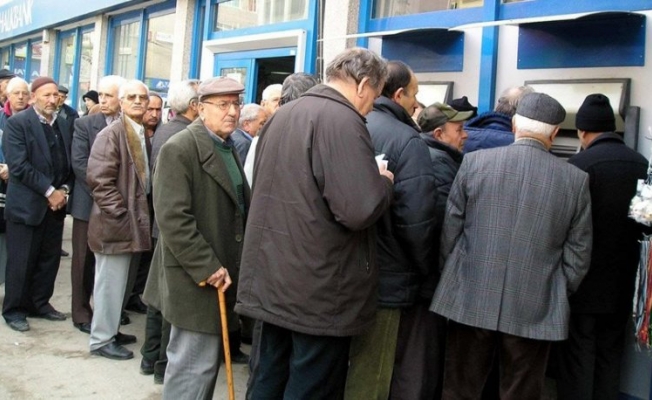 CHP: Emeklilere aylık 600 TL kira, yıllık 2000 TL ısınma yardımı yapılsın