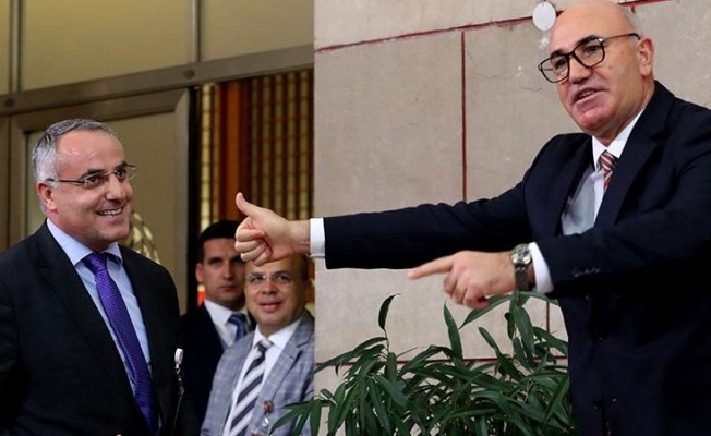 CHP’li Tanal ile yandaş Akit muhabiri arasında ilginç diyalog