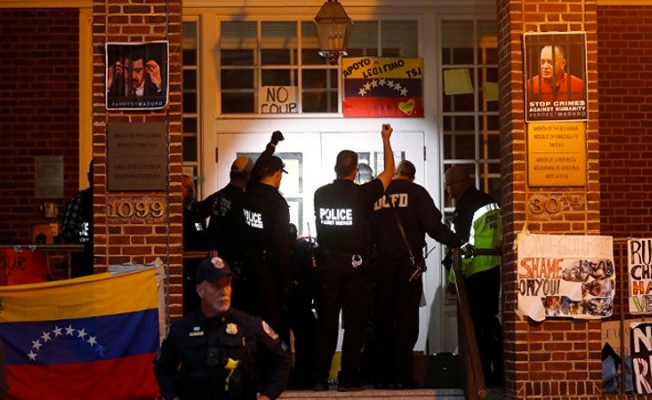 ABD'den Venezuela'nın Washington Büyükelçiliği'ne baskın
