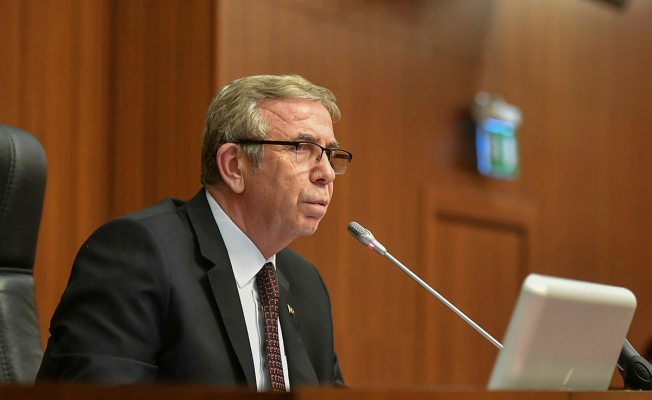 Mansur Yavaş şov yapmak isteyen AKP'li üyeye izin vermedi!