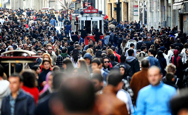 19 Mayıs'ın 100'üncü yılında gençlik: İşsiz, borçlu, tutsak, eğitimsiz