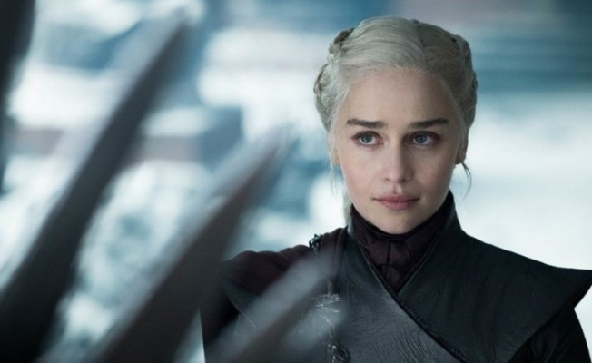 Game of Thrones'ta şimdi de 'su şişesi' unutuldu