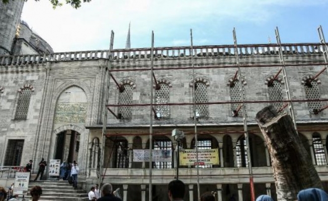 Sultanahmet Camii'nde tartışma yaratan restorasyon