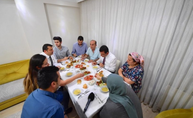 İftara gittiği evde İmamoğlu'nu duygulandıran açıklama
