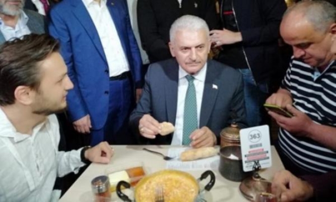 Binali Yıldırım'dan yurttaşa: Sen de gaz vermeye devam et