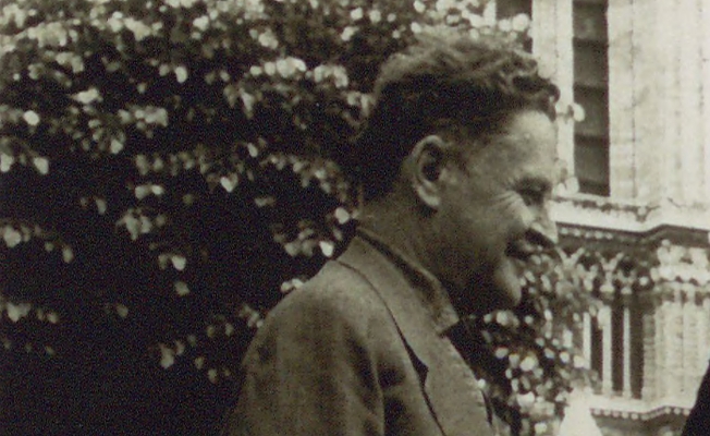 Komünist şair Nâzım Hikmet anılacak