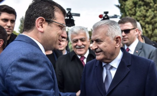 Sloganla yetinmediler: 'Ekrem İmamoğlu' ismi de Binali Yıldırım'ın eline geçti!