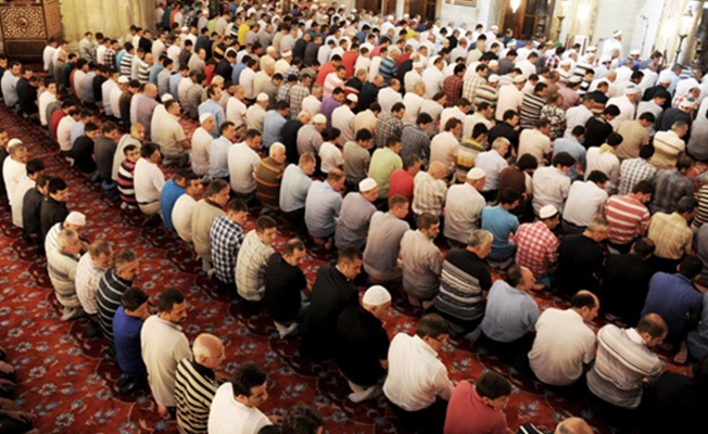Müftülükler doldu taştı, imamlar işsiz kaldı: Temizlik işçisi yapılıyorlar