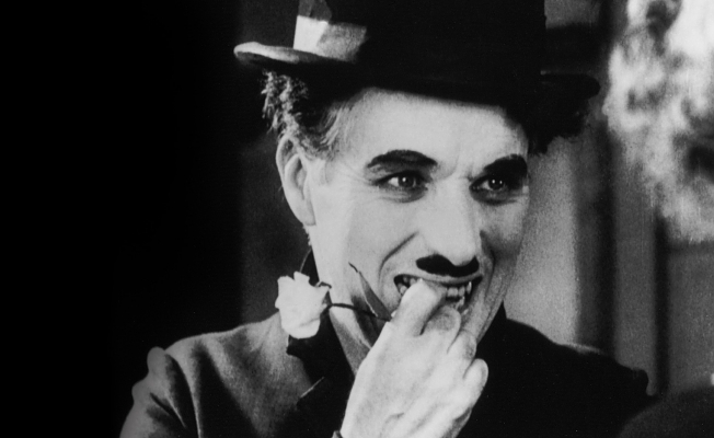 VİDEO | İhtiyar Chaplin'den Şarlo taklidi