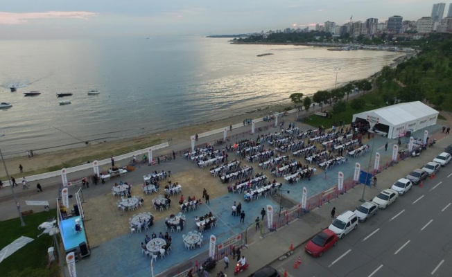 Caddebostan iftarları geleneksel hale geldi