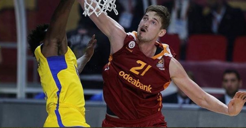 Galatasaray'dan tarihi fark