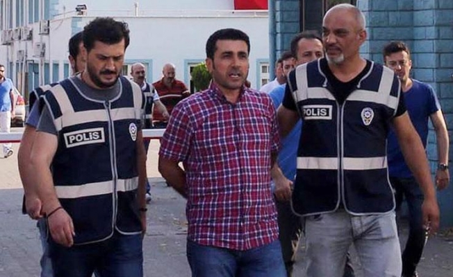 İlhan Cihaner'i makamından zorla aldıran Şanal'a FETÖ'den hapis cezası!