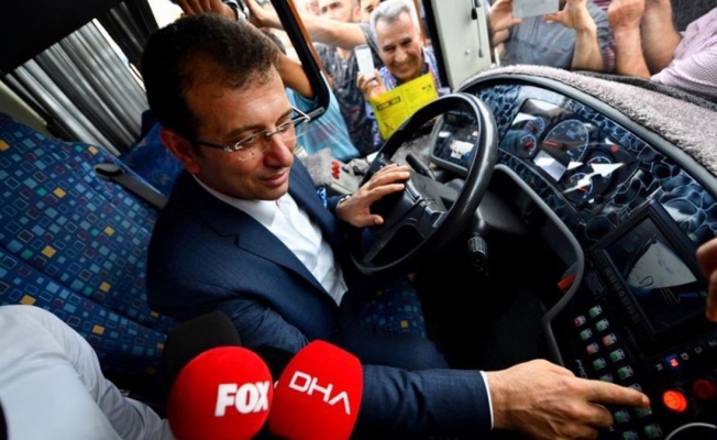 İmamoğlu, İstanbul efsanesi '500T'nin direksiyonuna geçti