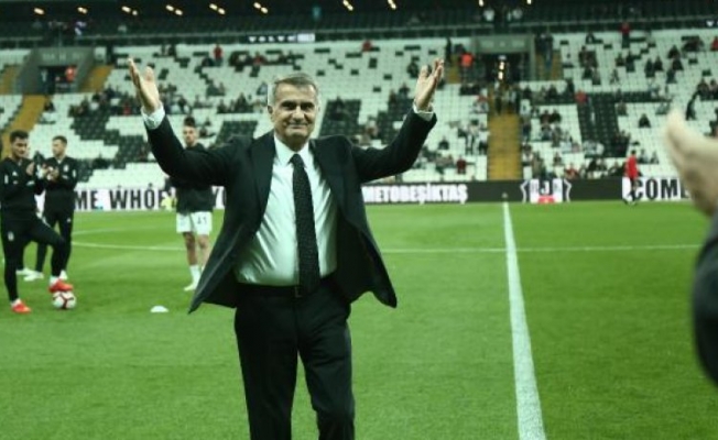Şenol Güneş, Beşiktaş'taki son maçına çıktı: Beşiktaş'tan hocaya teşekkür