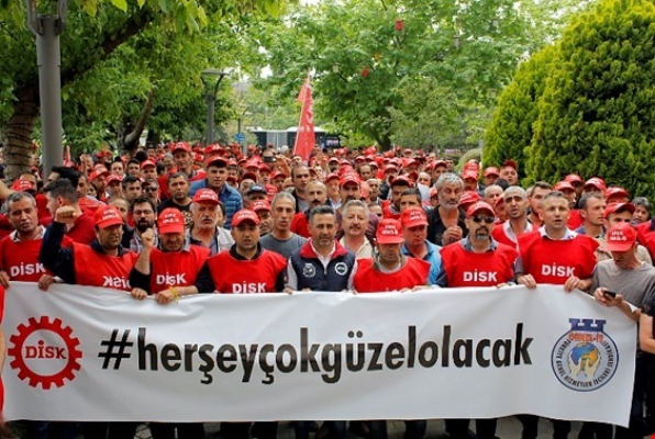 Grev günü Kadıköy Belediyesi'nde anlaşma sağlandı